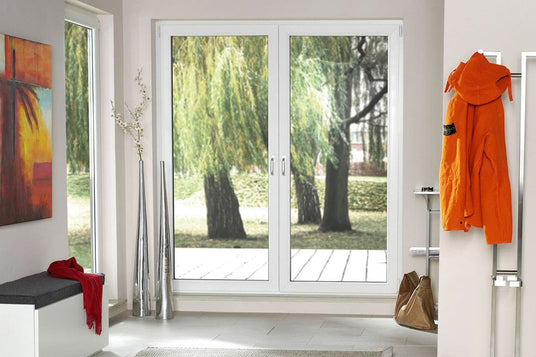 Kunststoff Balkontür verbaut.